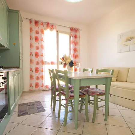 Apartment Mandras 2 *
