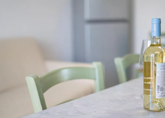 Mandras 2 Apartment *