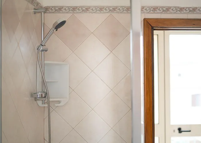 Mandras 2 Apartamento *